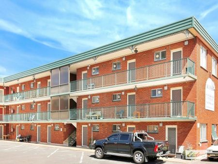 12/1-5 Mt Keira Road - Photo 2