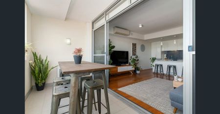 SPACIOUS 1 BED APARTMENT - Photo 5