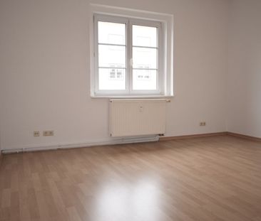 Tageslichtbad mit Wanne • Balkon • renoviert • 2 Raum • Sonnig • Ei... - Photo 2