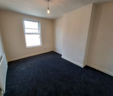 2 bedroom house to rent - Photo 3