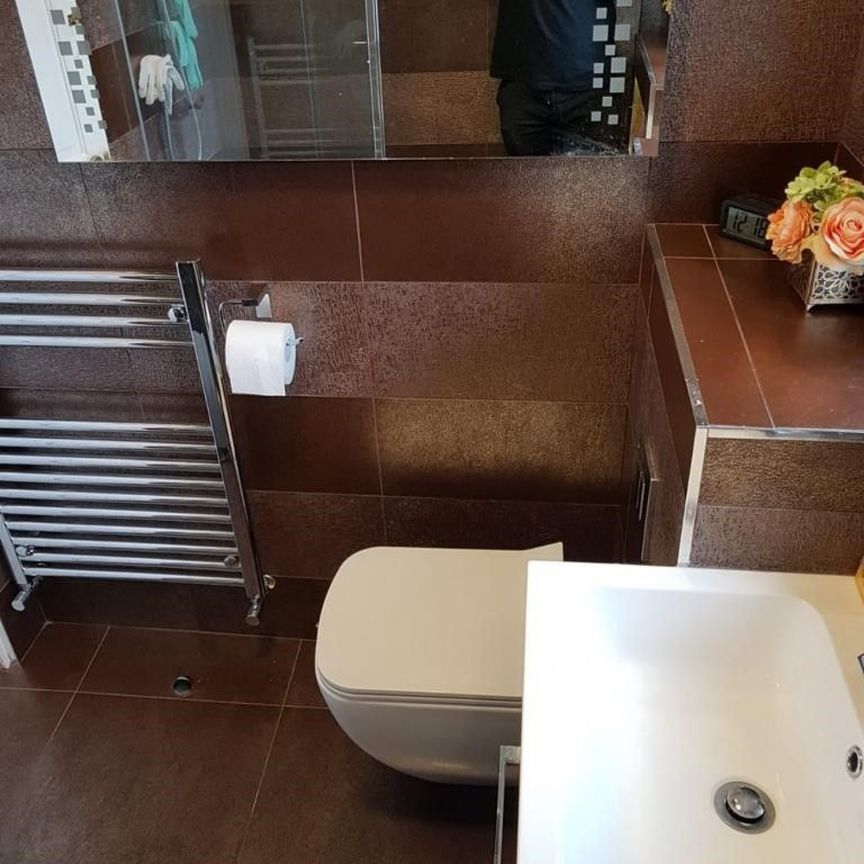 St. Clares Avenue, Fulwood, Preston - Photo 1