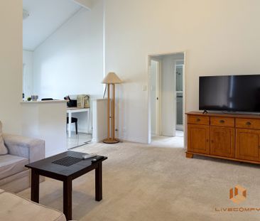 Victoria Park - Photo 2