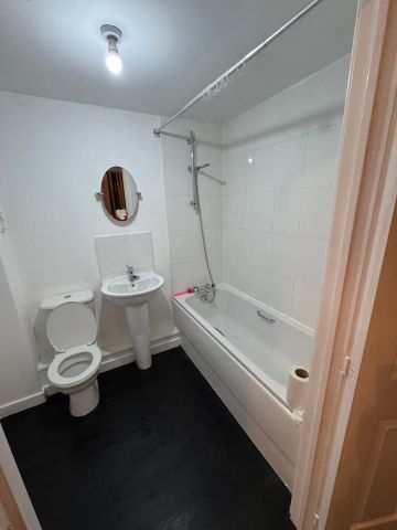 2 Bed Flat, Pavilion Close, LE2 - Photo 3