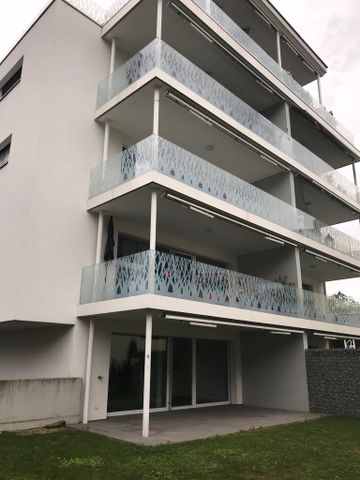 Helle 3 1/2- Zimmer Wohnung im 3. OG mit Balkon - Photo 3