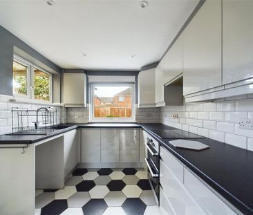 3 bedroom semi-detached house to rent - Photo 5