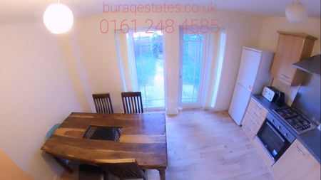 3 bedroom semi-detached house to rent - Photo 2