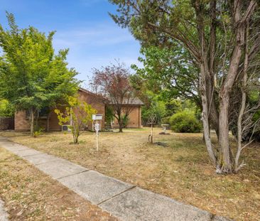 15 Bage Pl, Mawson ACT 2607 - House For Rent | Domain - Photo 2