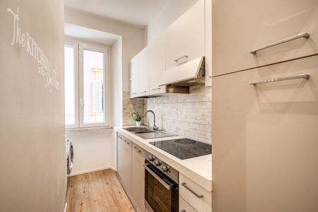 TRASTEVERE APARTMENT FOR RENT RENOVATED IN VICOLO DELLA SCALA - Photo 2