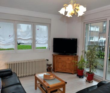 Appartement à louer 4 pièces 82.7m² - Photo 2