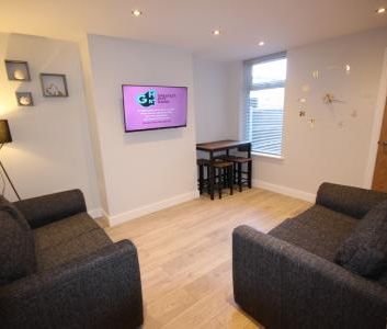 Calais Road, Burton upon Trent, DE13 - Photo 1