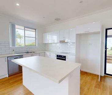 29 Haig Street, Belmont NSW 2280 - Photo 5