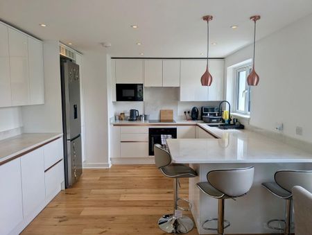 2 bedroom flat to rent - Photo 5