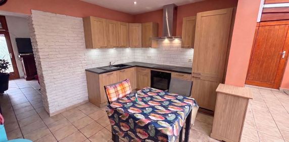 Huis te huur in Péruwelz voor € 700 met 1 slaapkamer - Foto 2