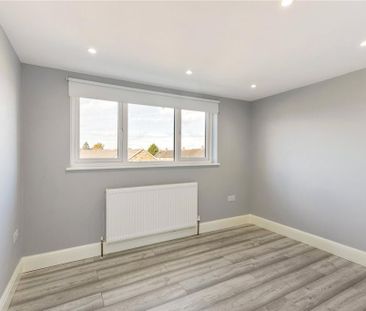 8 bedroom semi-detached house to rent - Photo 4