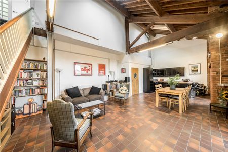 Morris Road, E14 - Photo 2