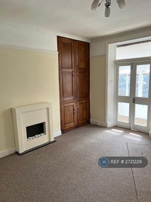 2 bedroom semi-detached house to rent - Photo 1