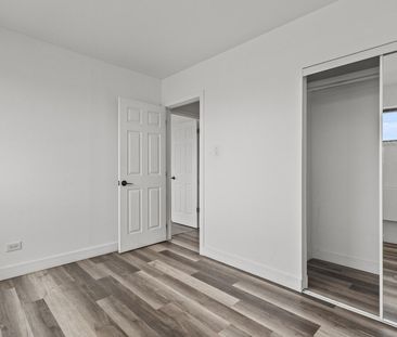 2900 Chemin de la Côte-de-Liesse, Montréal, QC - Photo 1