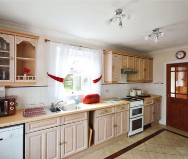 4 bedroom detached house to rent - Photo 4