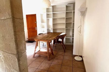 Appartement meublé 3 pieces et terrasse en centre ville - Photo 5