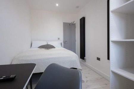 4 bedroom house to rent - Photo 2