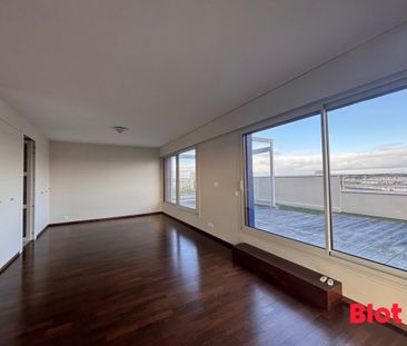 Location Appartement 7 pièces 183m² RENNES 35700 - Photo 2