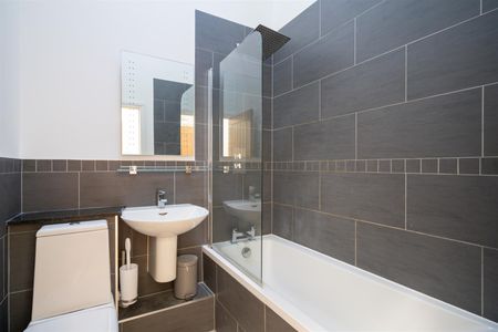 2 bed apartment to rent in Station Road, Knowle, Solihull - Photo 4