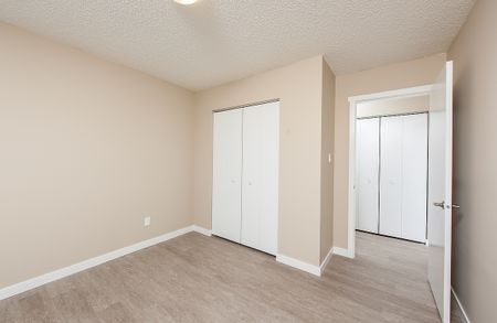 Castle Harbour - Photo 5