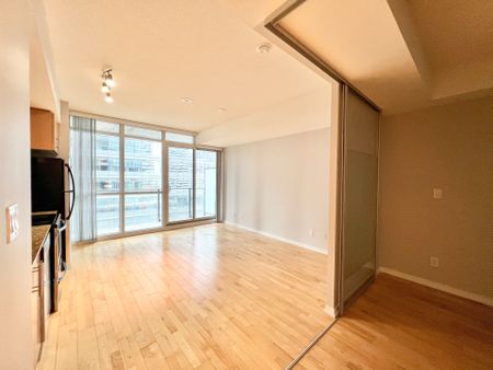 For Lease - 65 Bremner Boulevard Unit# 1206, Toronto, Ontario - Photo 5