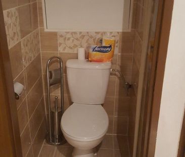 Dlhodobý prenájom: Priestranný 2-izbový tehlový byt s NOVÝM balkóno... - Photo 2