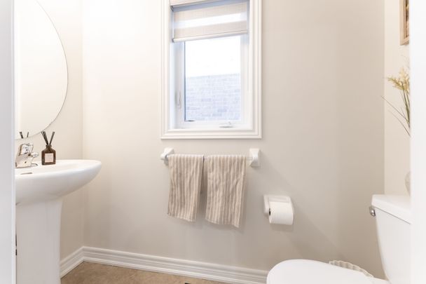 For Lease - 260 Kincardine Street Unit# MAIN, Vaughan, Ontario - Photo 1