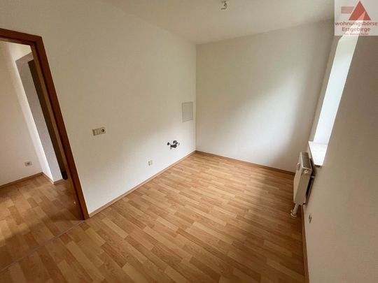 Aufzug - PKW-Stellplatz - 1-Zimmer- in Burkhardtsdorf!! - Photo 1