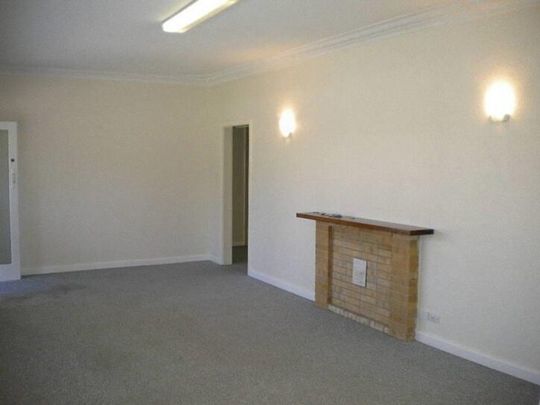 39 Searle Road, Ardross - Photo 1