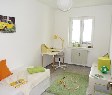 Schöne Erdgeschoß Wohnung mit Loggia - Foto 5