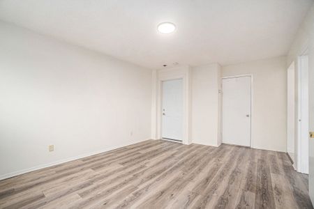 For Lease - 185 Mcarthur Avenue Unit# A, Vanier and Kingsview Park, Ontario - Photo 2