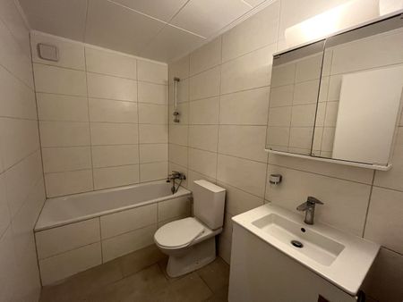 Renovated – Large 3.5 room apartment in Rennaz - Photo 4