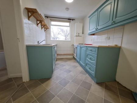 2 bedroom maisonette to rent - Photo 5