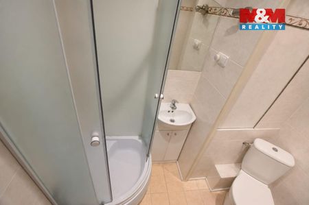 Pronájem bytu 2+kk 34 m², Hradec Králové - Photo 3