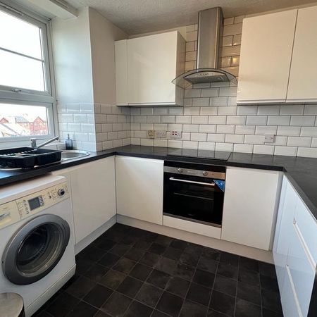 1 bedroom flat to rent - Photo 4