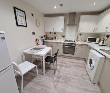 2 bedroom flat to rent - Photo 6