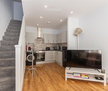 1 bedroom Terraced House to let - Photo 2