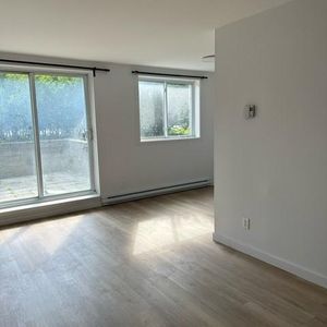 41/2 à louer St-Bruno / St-Basile libre immédiatement - Photo 2