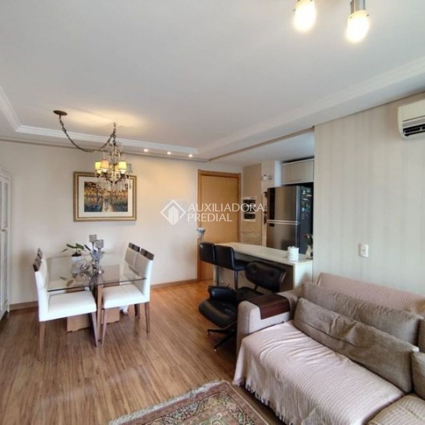 Apartamento com 2 quartos e 70m² para alugar em São Sebastião, Porto Alegre. - Foto 1