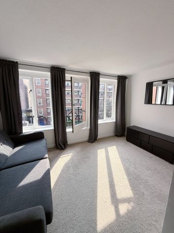 1 Bed Flat, Discovery Walk, E1W - Photo 2