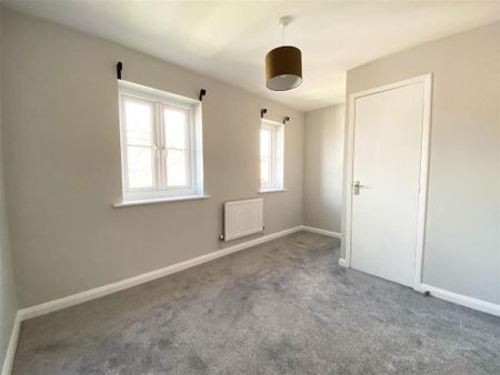 2 bedroom semi-detached house to rent - Photo 3