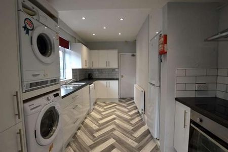 St Annes Road, - Photo 3