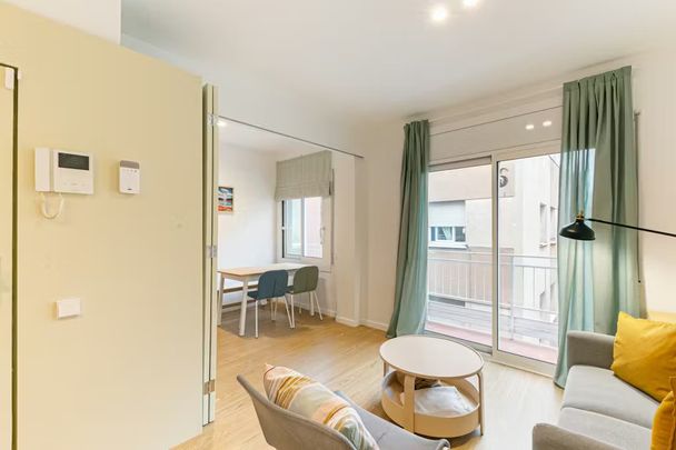 Carrer de Mozart, Barcelona, Catalonia 08012 - Photo 1