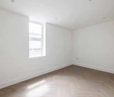 To Let 2 Bedroom Apartment - Photo 5