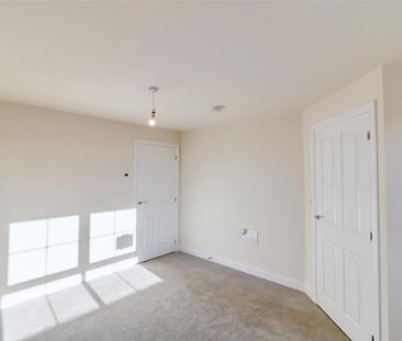 3 bedroom end of terrace house to rent - Photo 5