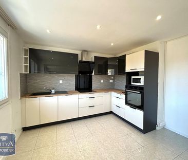 Location Appartement 5 pièces 92m² DUNIERES 43220 - Photo 1