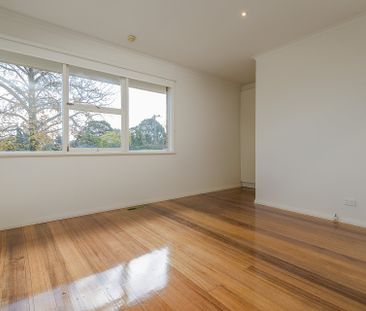 Thinking of selling? Contact our agent - Photo 3